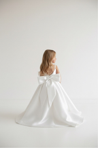 Elowen White