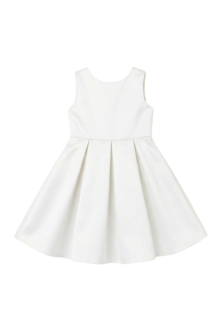 Fleur White